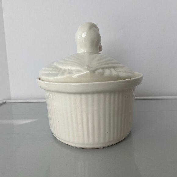Vintage Covered White Ceramic Duck Serving Dish - Picture 4 of 10